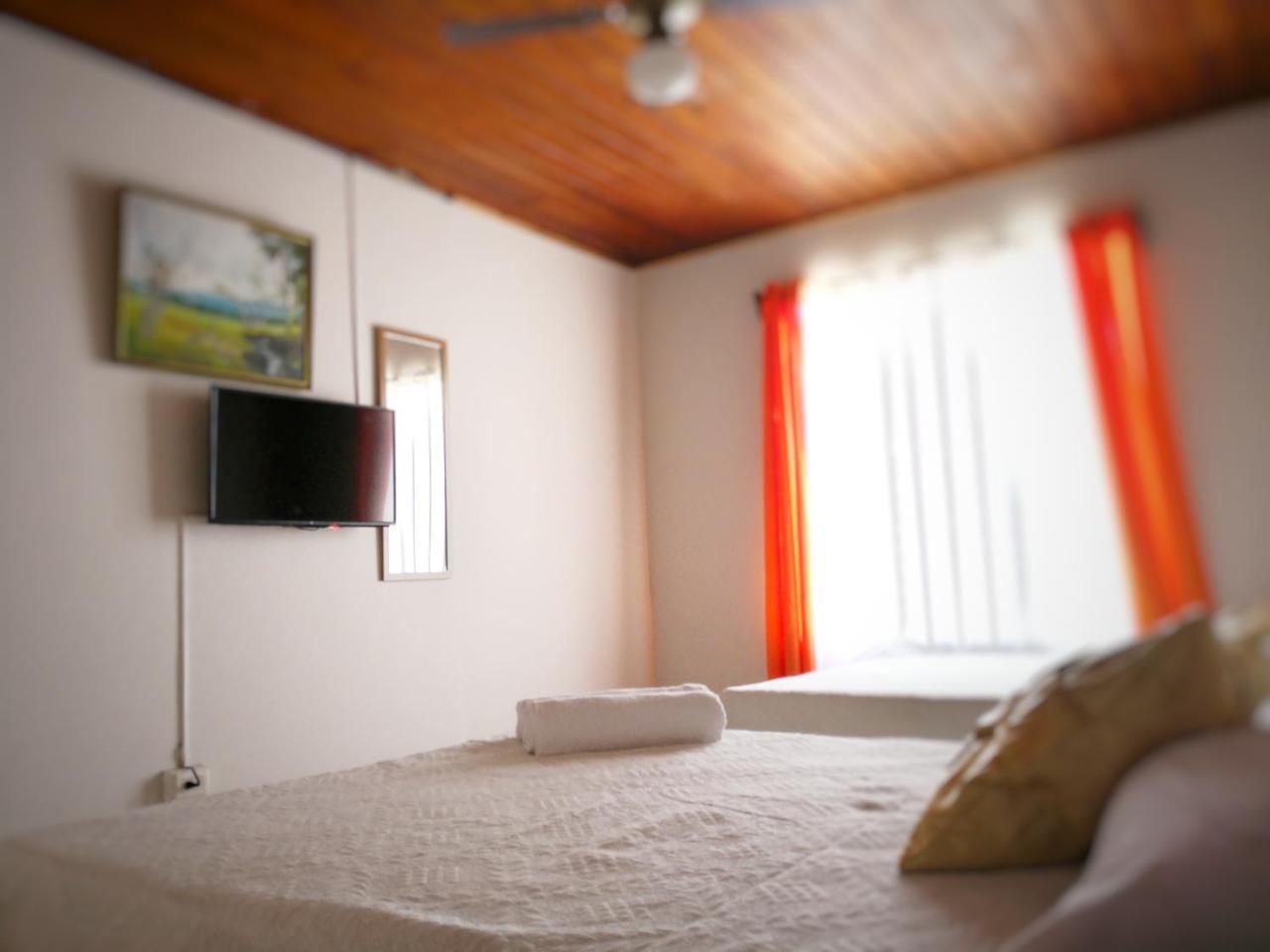 Bed and Breakfast Vida Tropical Алахуэла Экстерьер фото