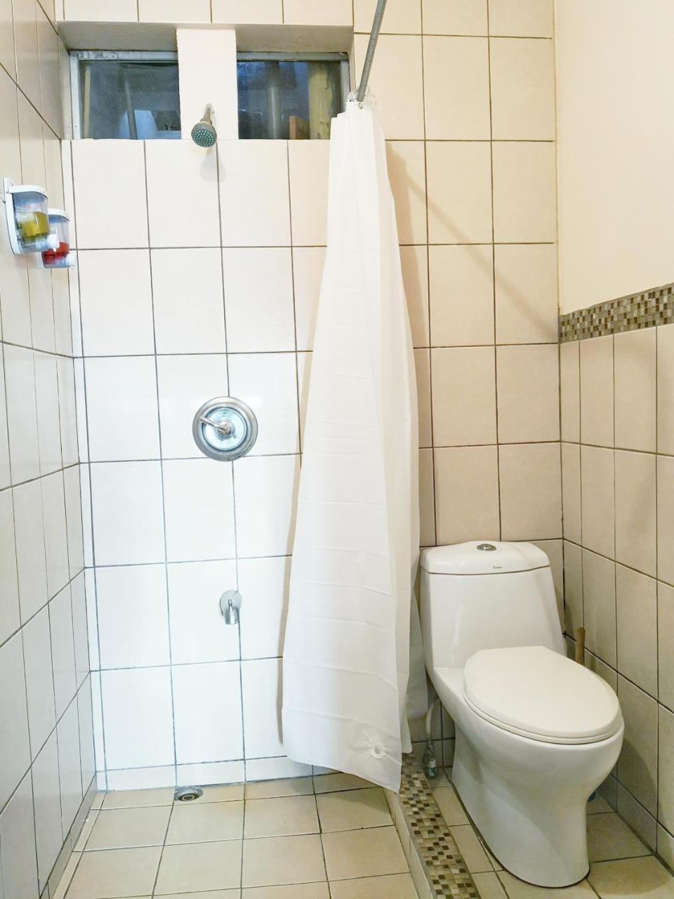 Bed and Breakfast Vida Tropical Алахуэла Экстерьер фото